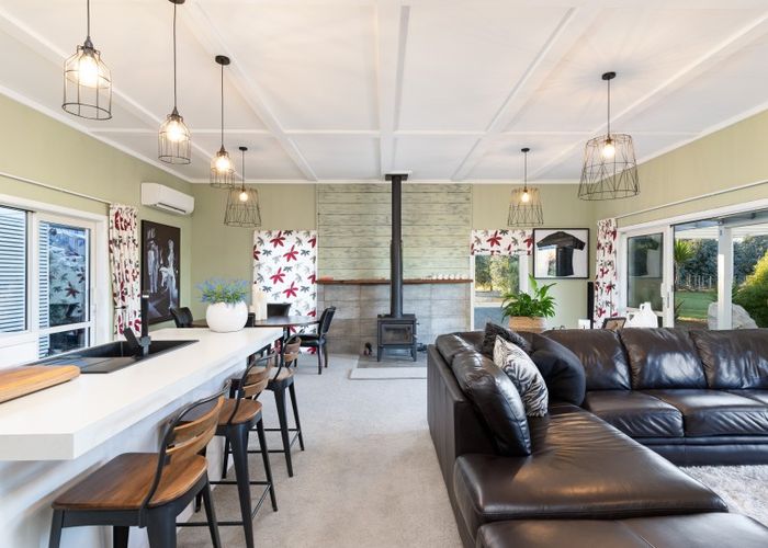  at 43 Andersons Line, Clareville, Carterton