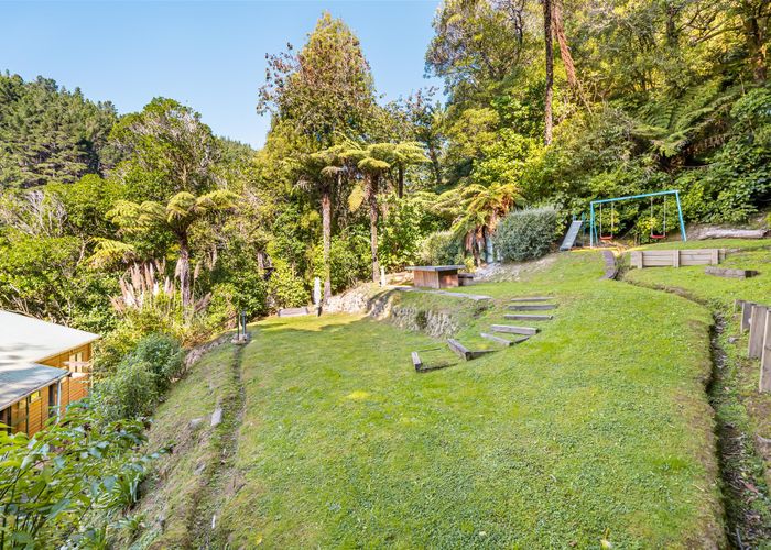  at 116 Pinehaven Road, Pinehaven, Upper Hutt