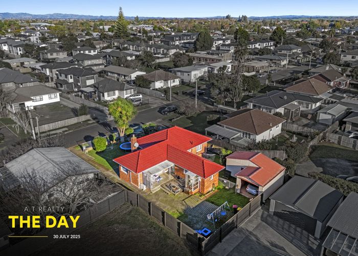 at 14 Oxford Road, Manurewa, Manukau City, Auckland