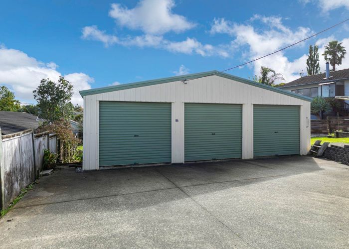  at 40 Sunnyfield Crescent, Glenfield, Auckland