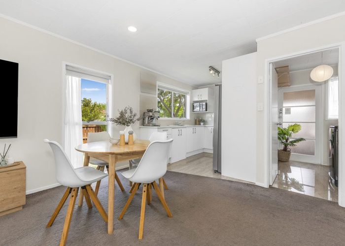  at 1/14 Chesley Place, Half Moon Bay, Manukau City, Auckland