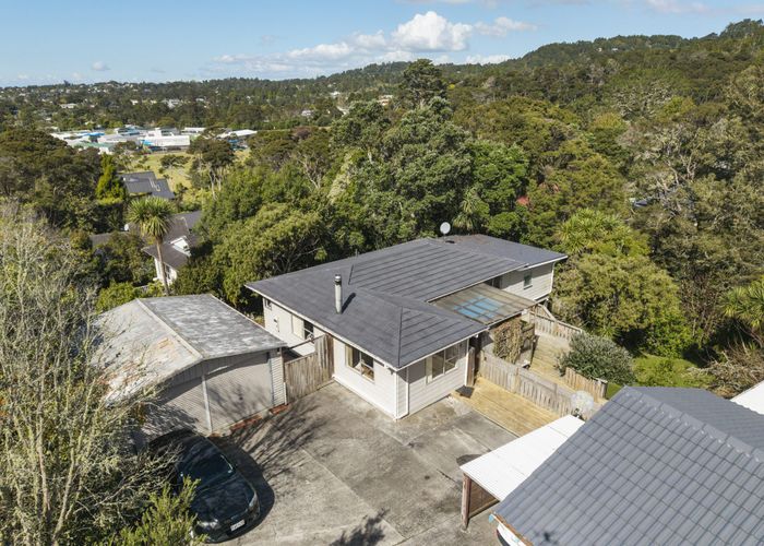  at 19 Stallard Place, Glen Eden, Waitakere City, Auckland