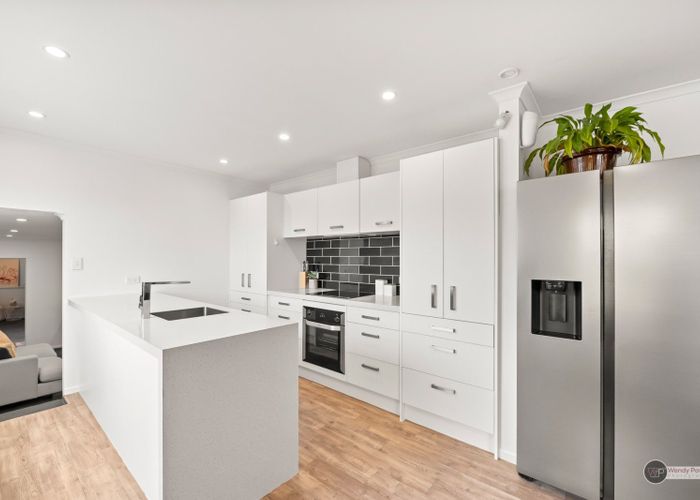 at 21 Montana Road, Totara Park, Upper Hutt