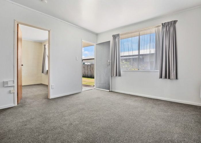  at 58 Kiwitea Street, Sandringham, Auckland