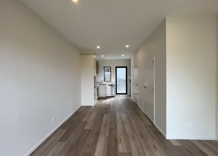  at 2/35 Crawford Avenue , Mangere Bridge, Manukau City, Auckland