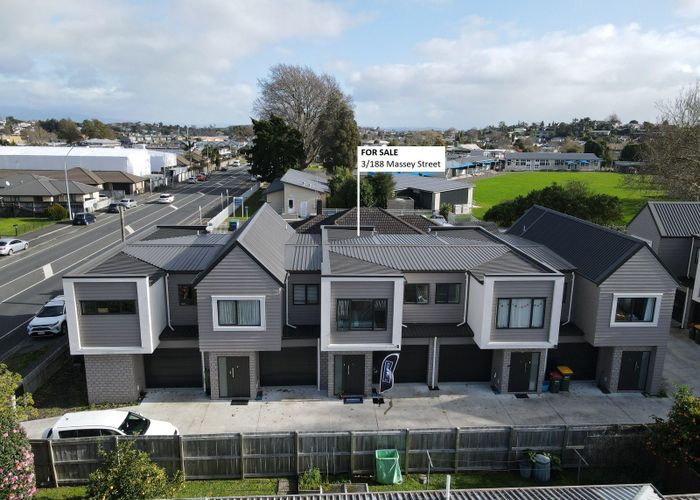  at 3/188 Massey Street, Frankton, Hamilton