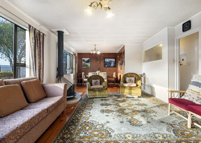  at 16 Spencer Road, Pinehill, North Shore City, Auckland