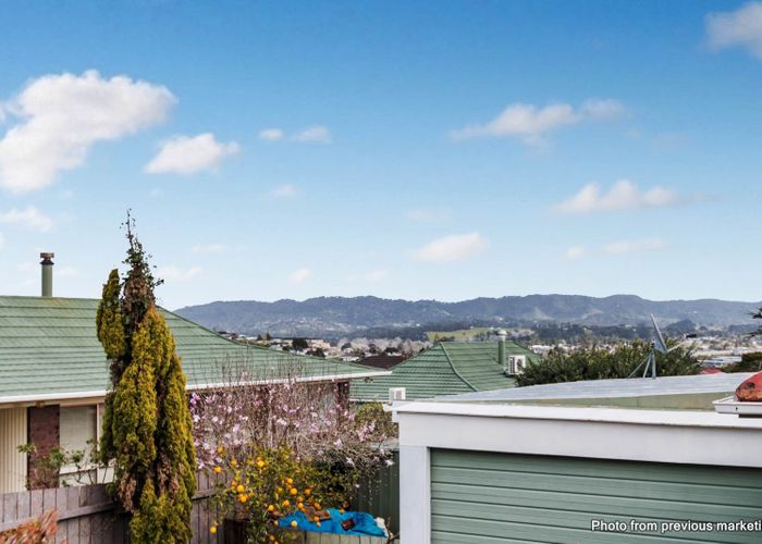  at 1/4180 Great North Road, Glendene, Waitakere City, Auckland