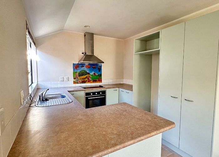  at 5A St Leger Close, Huntington Park, Manukau City, Auckland