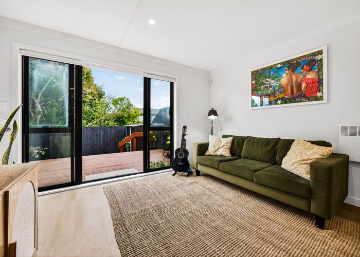  at 9 Toitu Place, Birkdale, North Shore City, Auckland