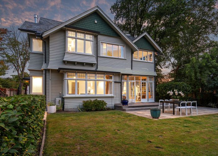 at 40 Innes Road, Merivale, Christchurch City, Canterbury