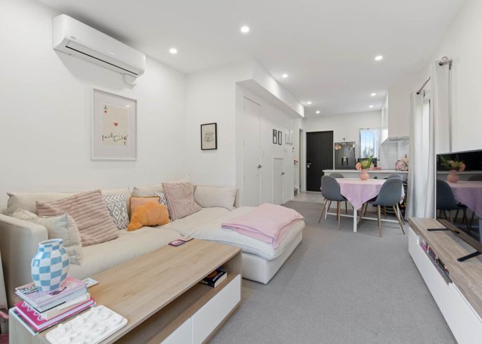  at 4/112 Moore Street, Howick, Manukau City, Auckland
