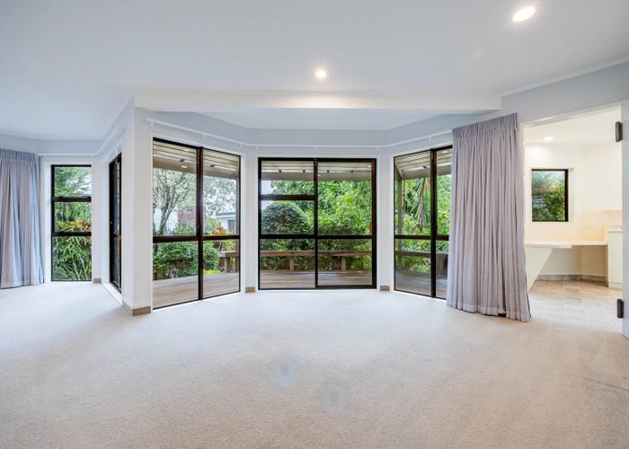  at 2/6 Kingshaven Close, Mount Roskill, Auckland City, Auckland