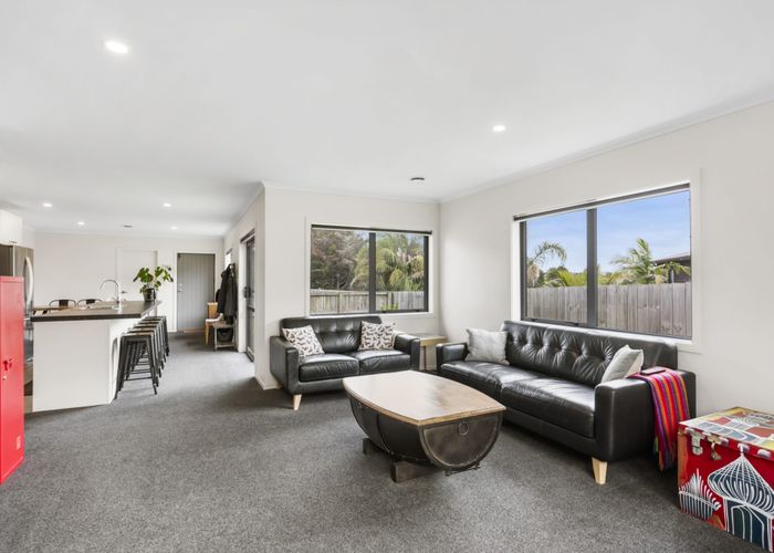  at 5 Trosk Place, Waiuku