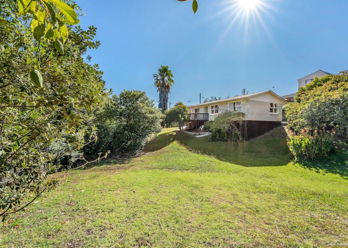  at 12 Copley Street, New Lynn, Auckland