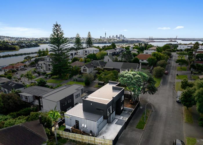  at 9 Ngaio Street, Orakei, Auckland