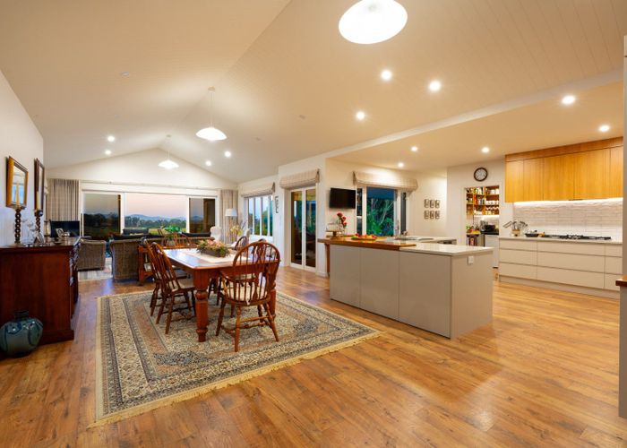  at 33 Lee Road, Burbush