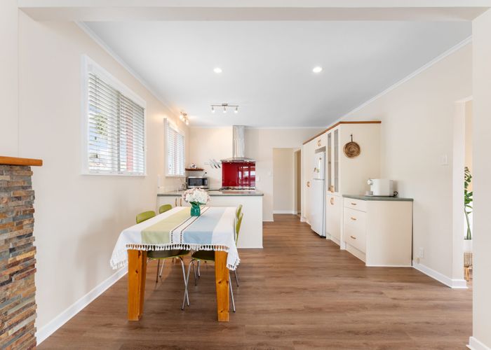  at 1/625 Beach Road, Rothesay Bay, North Shore City, Auckland