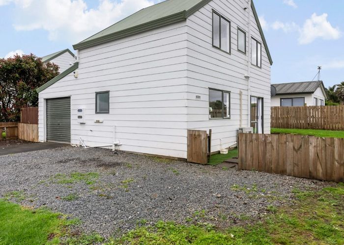  at 26 Barneys Farm Road, Clendon Park, Auckland