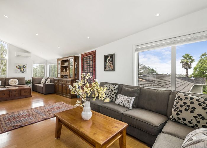  at 5 Saddleback Rise, Murrays Bay, North Shore City, Auckland