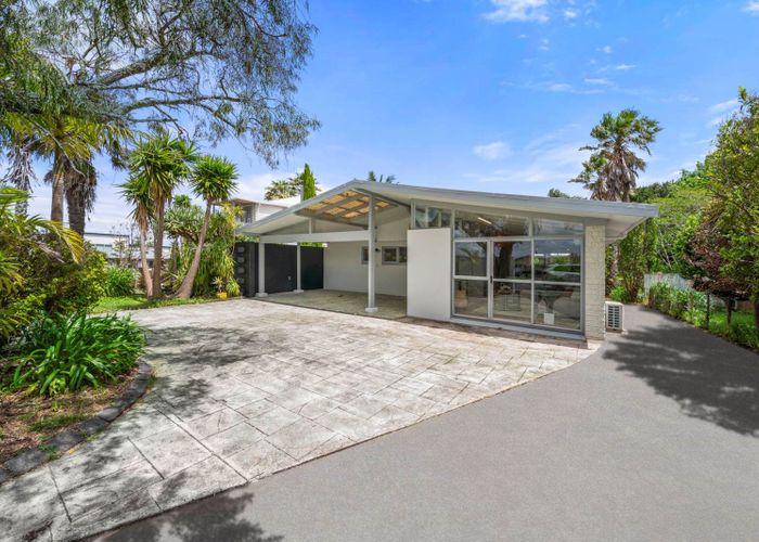  at 500 East Coast Road, Windsor Park, North Shore City, Auckland