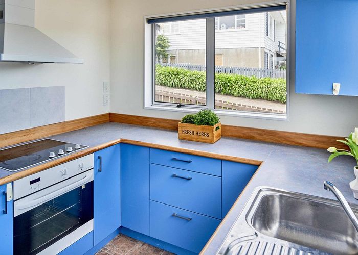  at 35A Penryn Drive, Camborne, Porirua