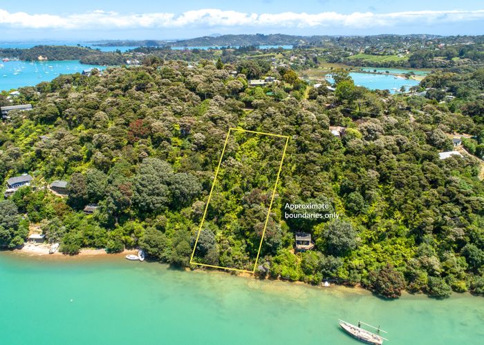  at 30 Albert Crescent, Ostend, Waiheke Island
