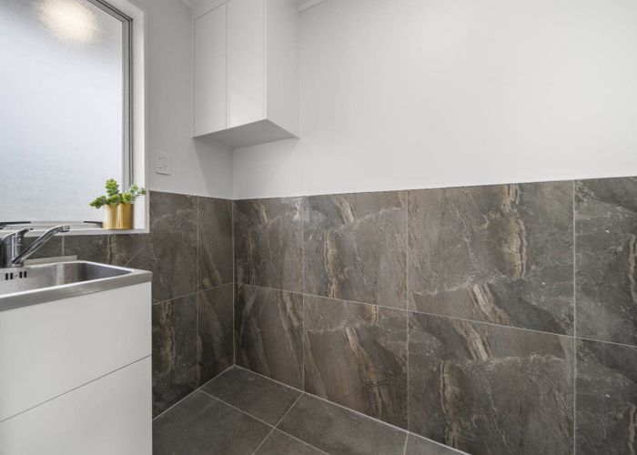  at 1/12 Kennington Drive, Clendon Park, Manukau City, Auckland