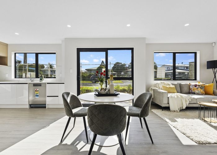  at 2/49 Puriri Road, Manurewa, Manukau City, Auckland