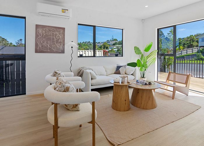  at 11d Glenfinn Place, Massey, Waitakere City, Auckland