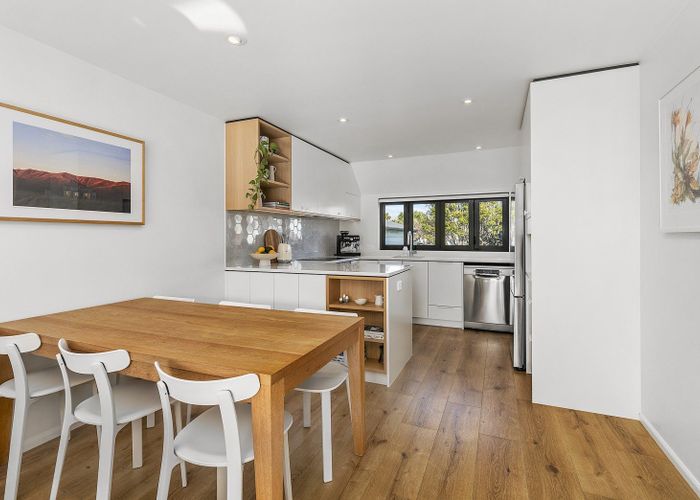  at 2/38A Roxburgh Street, Mount Victoria, Wellington, Wellington