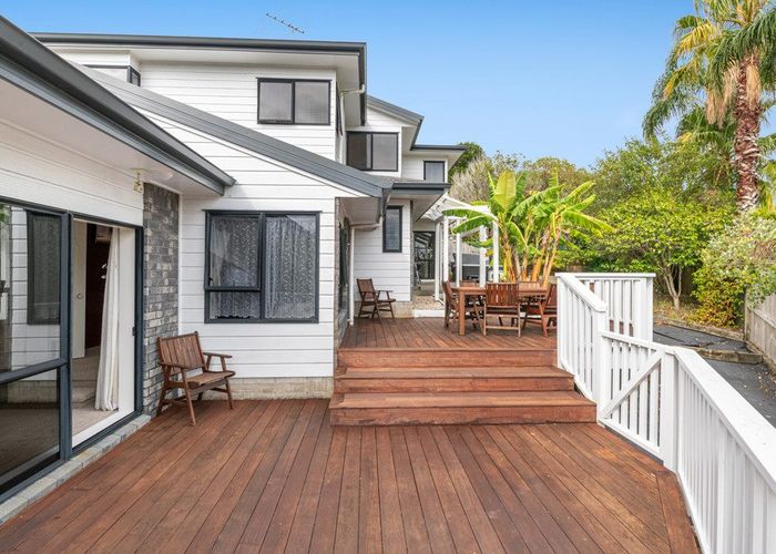  at 3 Sandpiper Grove, Unsworth Heights, North Shore City, Auckland