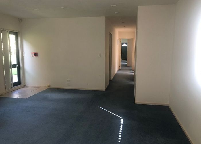  at 68 Moore Street, Hillcrest, North Shore City, Auckland