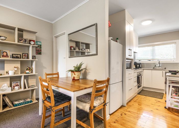  at 2/17 Cathedral Place, Parnell, Auckland