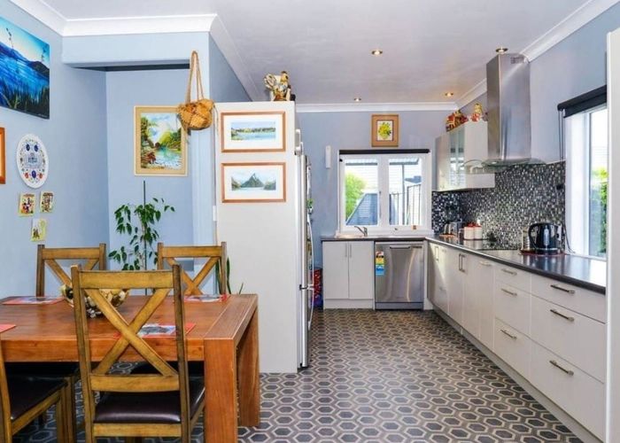  at 1012 Heretaunga Street East, Parkvale, Hastings, Hawke's Bay