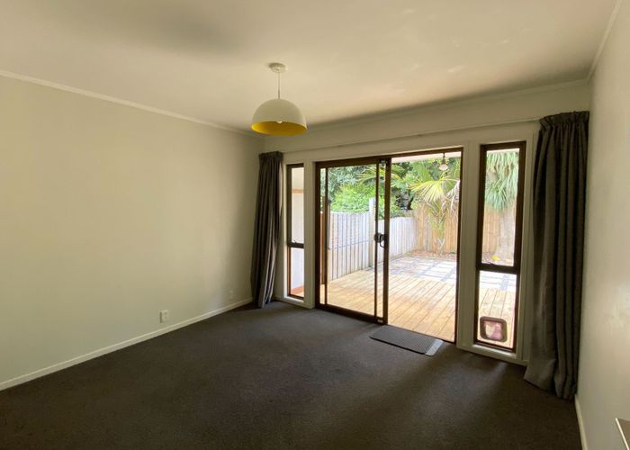  at 3/17 Paris Place, Birkenhead, Auckland