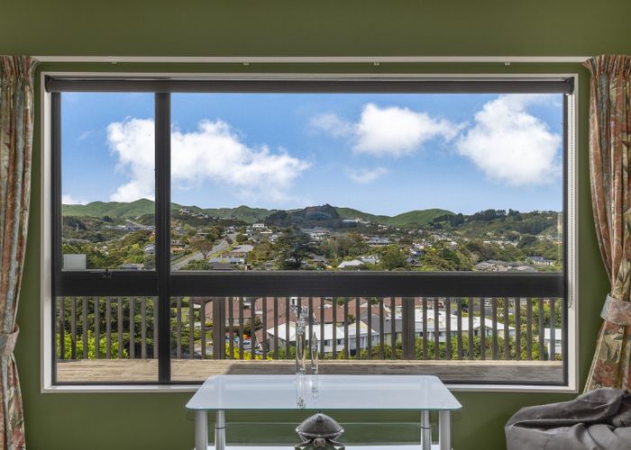  at 60 Molyneux Close, Whitby, Porirua, Wellington