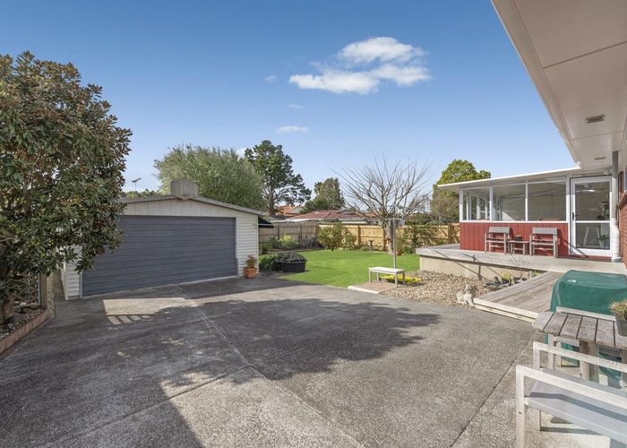  at 12 Mirrabooka Avenue, Botany Downs, Manukau City, Auckland