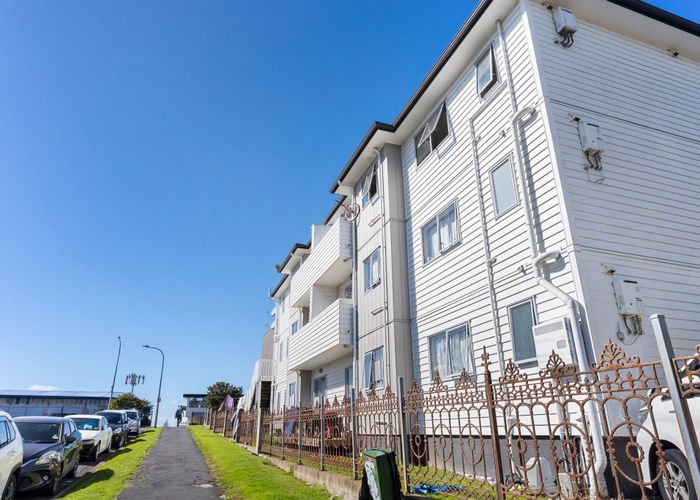  at 95S Felton Mathew Avenue, Saint Johns, Auckland City, Auckland