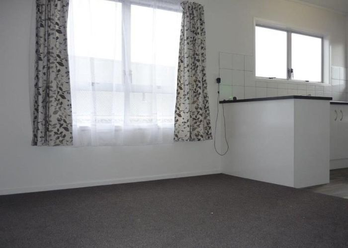  at 4 Aden Place, Manurewa, Manukau City, Auckland