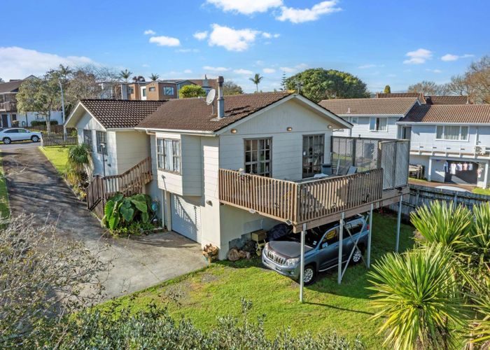  at Highland Park, Manukau City, Auckland