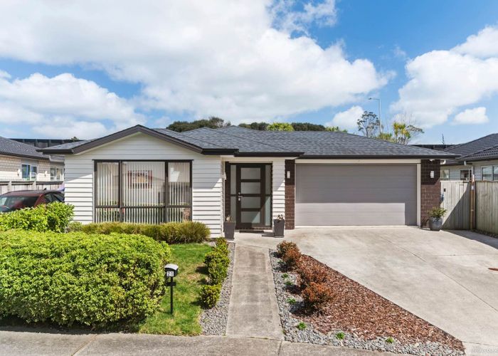  at 21 Ahorangi Road, Silverdale, Silverdale