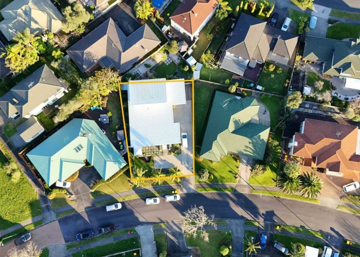  at 20 & 20A Mahoney Drive, Albany, North Shore City, Auckland