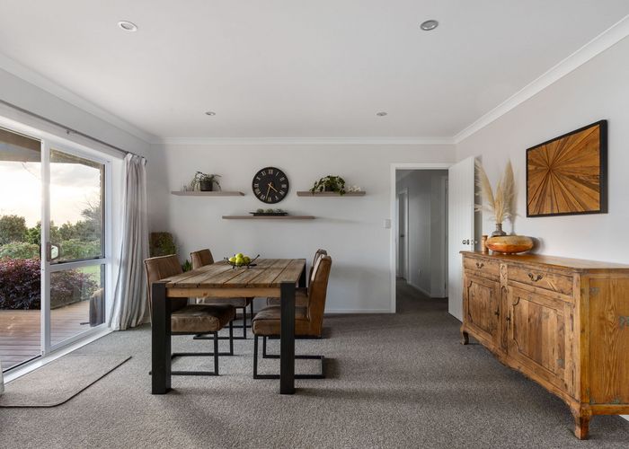  at 20 Roger Guy Place, Welcome Bay, Tauranga