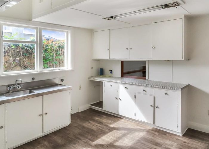  at 98 Waterloo Road, Lower Hutt, Lower Hutt, Wellington