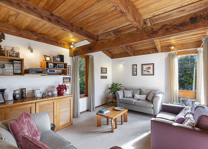  at 7 Winston Street, Crofton Downs, Wellington