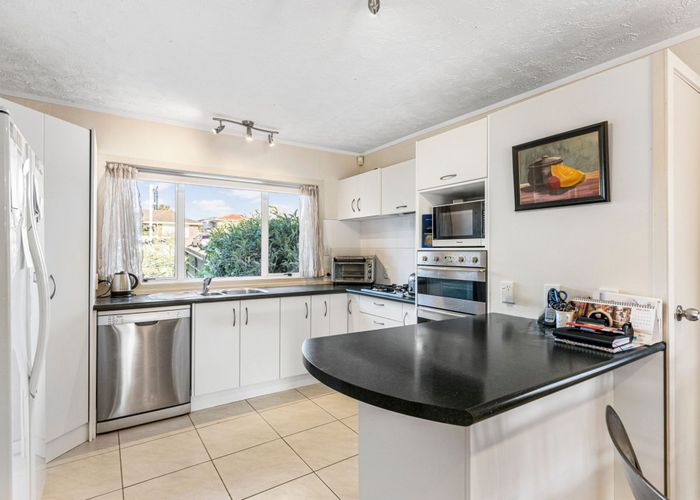  at 1/45 Shakespeare Road, Milford, North Shore City, Auckland