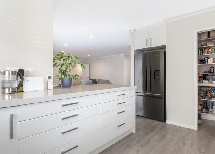  at 15 Kahuparere Crescent, Pyes Pa, Tauranga