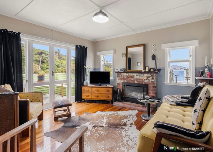  at 60 Allington Road, Karori, Wellington