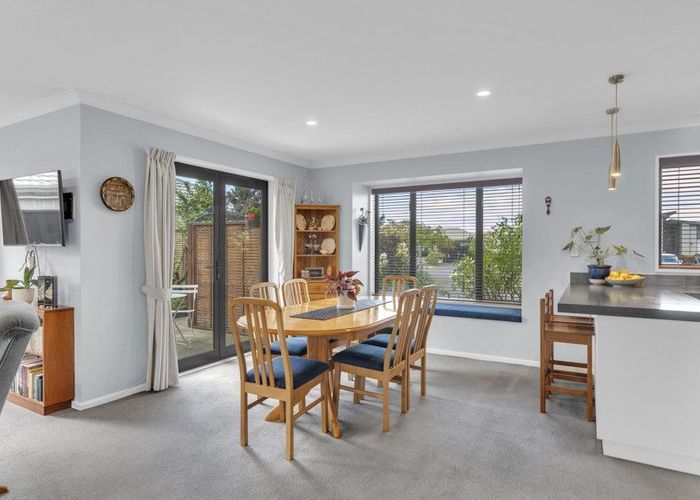  at 5 Rooney Place, Aidanfield, Christchurch City, Canterbury